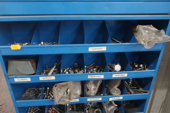 2 stk. sortimentsreoler med indhold