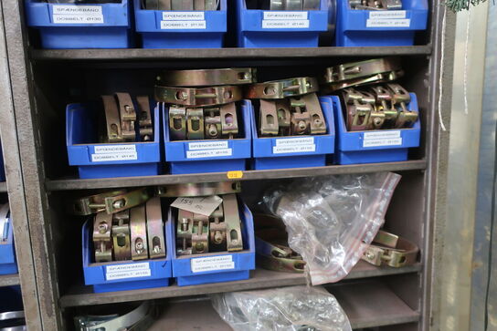 Sortimentsskab med indhold