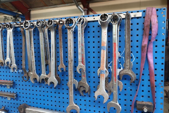 Værktøjstavle med div. værktøj