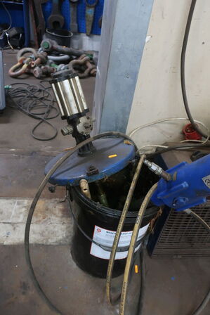 Fedtpumpe samt varmeblæser JOEL