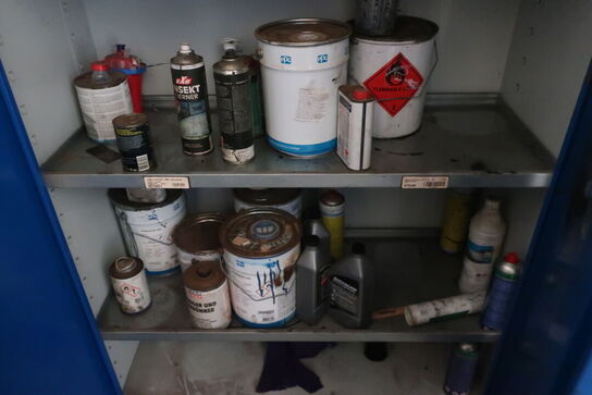 Stålskab med indhold