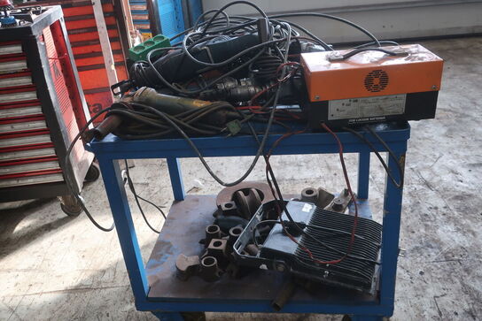 Opbevaringsvogn med indhold