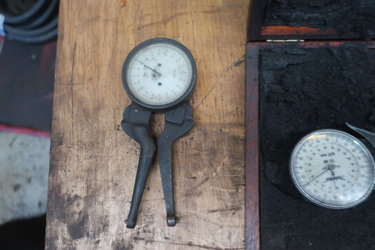 2 stk. tykkelsesmålere INTERTEST