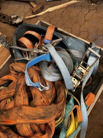 Palle med løftestroppe