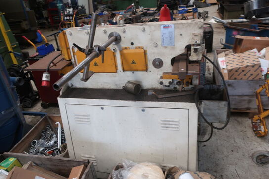 Hydraulisk profiljernsaks GEKA Minicrop