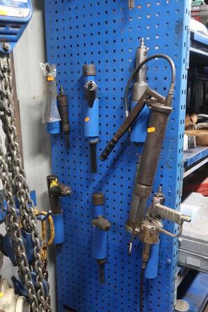 Div. Trykluftværktøj samt fedtpumpe