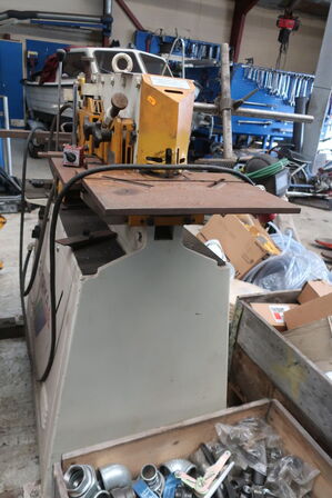 Hydraulisk profiljernsaks GEKA Minicrop