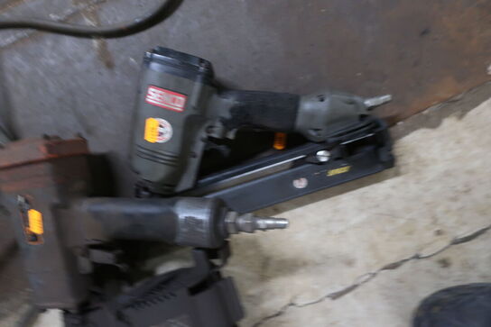 2 stk. trykluftværktøj SENCO, PASLODE