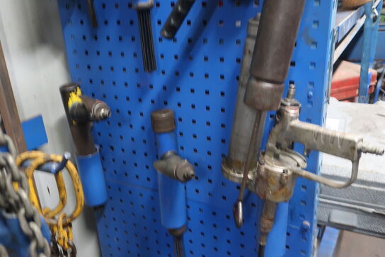 Div. Trykluftværktøj samt fedtpumpe