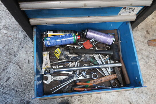 Værktøjsvogn med div. Værktøj