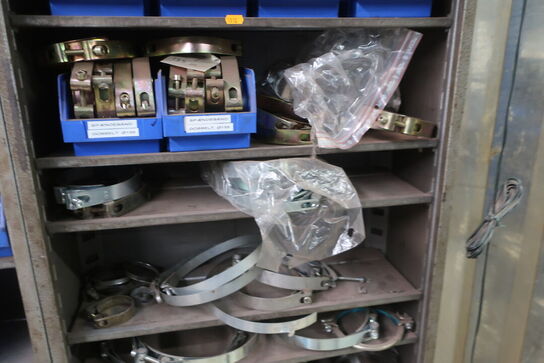 Sortimentsskab med indhold