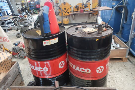 2 stk. tønder med olie RANDO HD 150