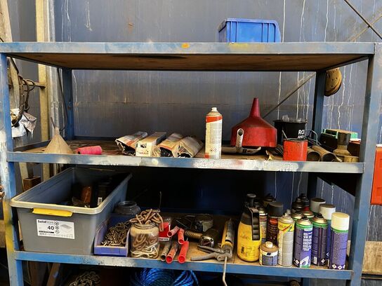 Lagerreol med div. Plejemidler m.m.