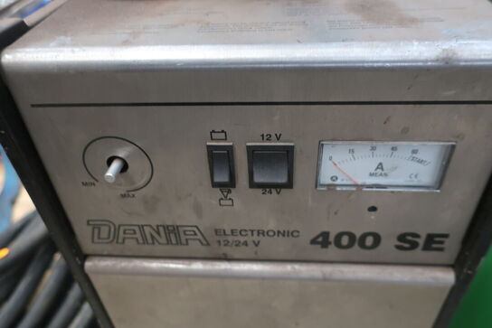 Lader DANIA 400 SE