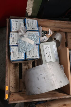 Palle med div. Varelager