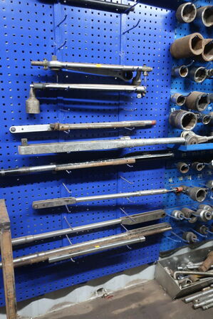 Div. Løftestænger, topnøgler, momentnøgler m.m.