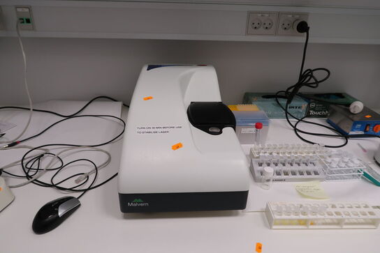 Micron Analizer ZETASIZER MALVERN ZEN3600