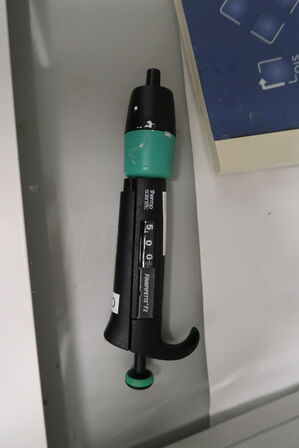 Stativ med 5 stk. pipetter THERMO SCIENTIFIC