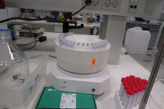 Bio-Sciences Fraction Collector GE HEALTHCARE Frac30