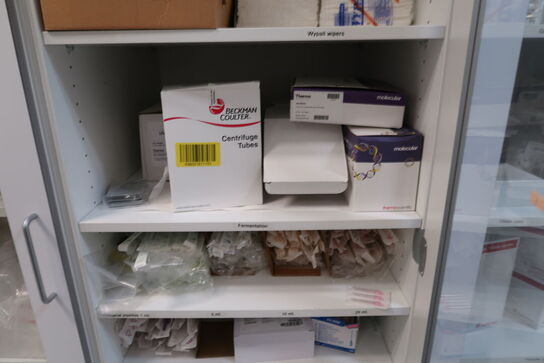 Div. Pipetter, syringes, micro plates, pcr plates m.m.