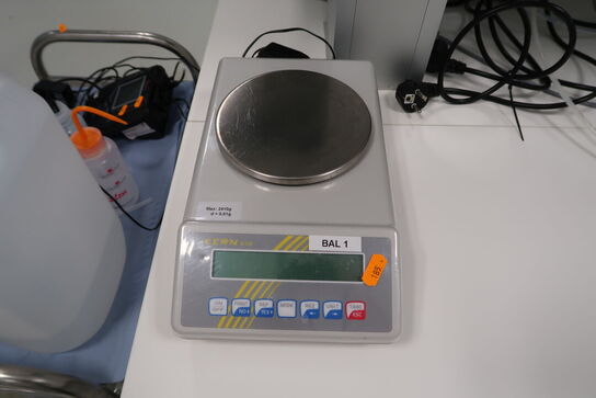 Laboratorievægt KERN 572-35