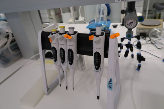 Stativ med 4 stk. pipetter SARTORIUS