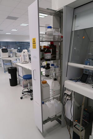 Stinskab ZYSTM ZAFE 15 uden indhold