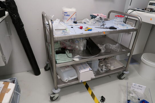 Opbevaringsvogn uden indhold