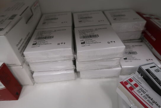 Mikroskop slides CORNING, glaskobler, plastikbægre m.m.