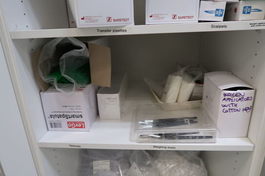 Div. Pipetter, microtubes, glass vials m.m.