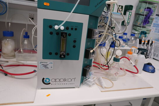 Bioreactor APPLIKON EZ-CONTROL med agitation motor APPLIKON P100E