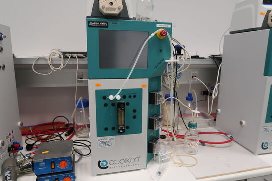 Bioreactor APPLIKON EZ-CONTROL med agitation motor APPLIKON P100E