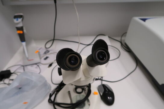 Mikroskop CETI STAR-24ED