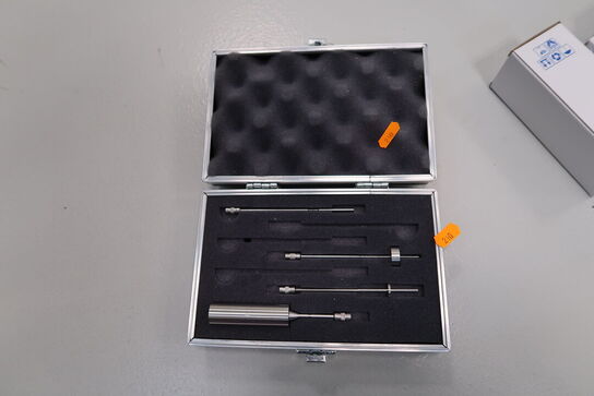 Kuffert med laboratorieudstyr