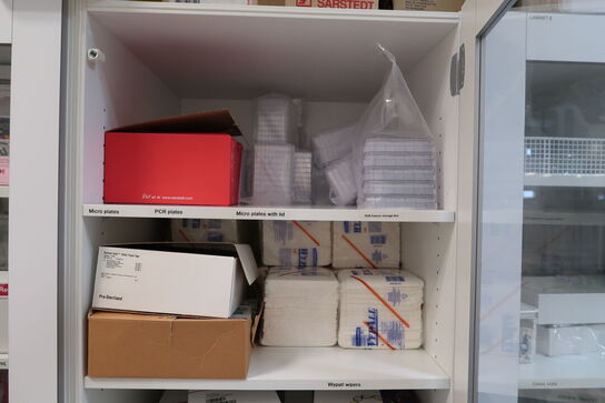 Div. Pipetter, syringes, micro plates, pcr plates m.m.