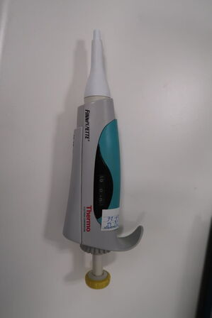 Stativ med 6 stk. pipetter THERMO SCIENTIFIC