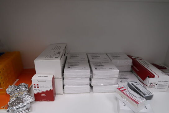 Mikroskop slides CORNING, glaskobler, plastikbægre m.m.