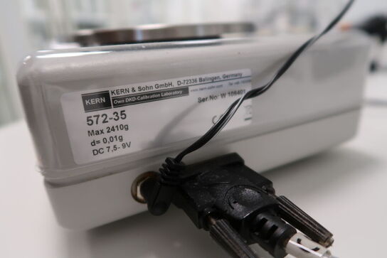 Laboratorievægt KERN 572-35