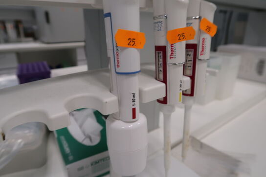 3 stk. pipetter THERMO SCIENTIFIC