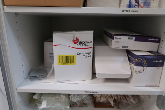 Div. Pipetter, syringes, micro plates, pcr plates m.m.