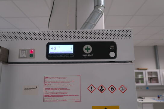 Køleskab JRV 427 Solid Door