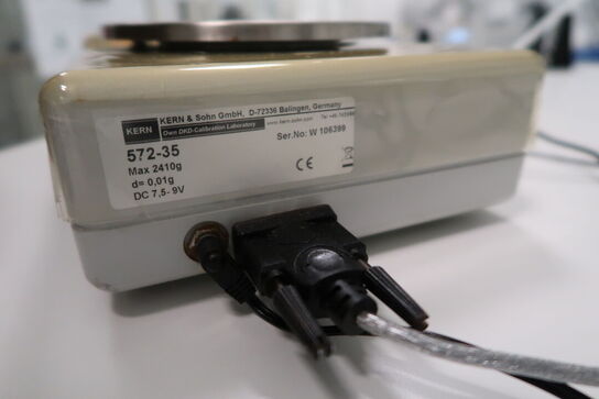 Laboratorievægt KERN 572-35