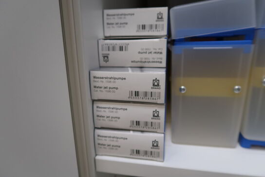 Div. Microplates, pipetter m.m.