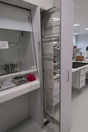 Stinskab ZYSTM ZAFE 15 uden indhold