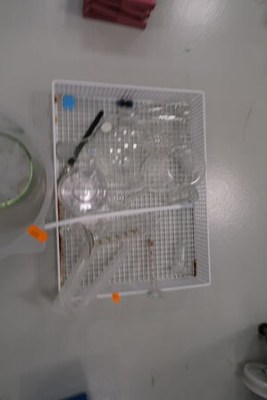 Div. Glas/plastikbeholdere