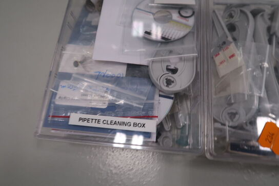 Div. Laboratorieudstyr bl.a. pipette renser