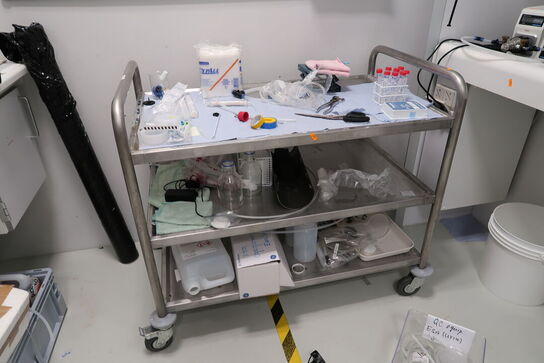 Opbevaringsvogn uden indhold