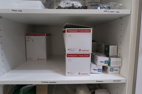 Div. Pipetter, microtubes, glass vials m.m.