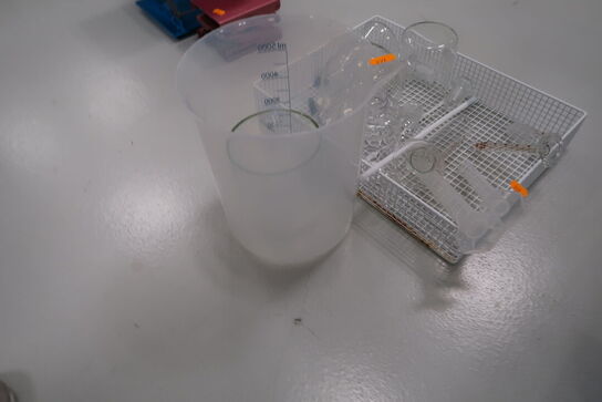 Div. Glas/plastikbeholdere