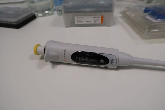 Stativ med 5 stk. pipetter THERMO SCIENTIFIC, SARTORIUS